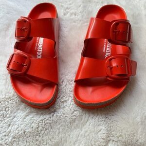 Birkenstock w/o Box-Arizona Big Buckle High Shine Tomato Patent Leather - 39